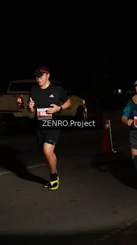 Runner Photo 4406262