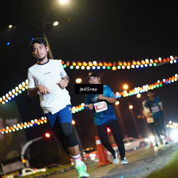 Runner Photo 4406265