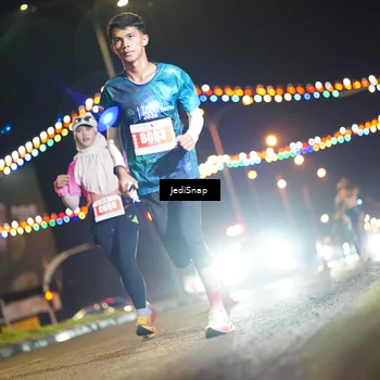 Runner Photo 4406273