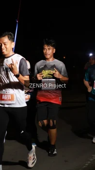 Runner Photo 4406300