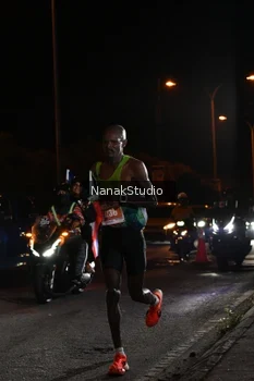 Runner Photo 4406307