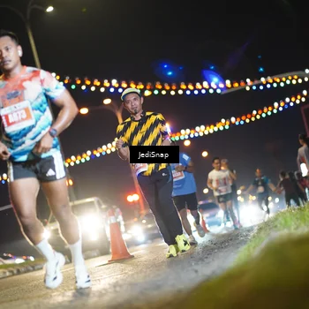 Runner Photo 4406325