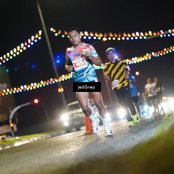 Runner Photo 4406330