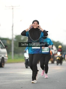 Runner Photo 4406340