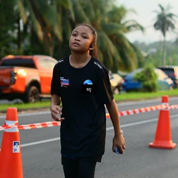 Runner Photo 4406343
