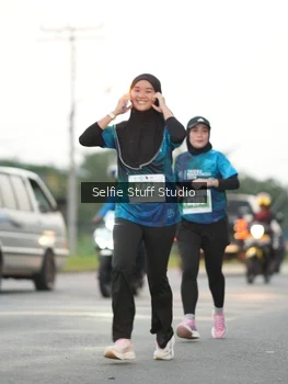 Runner Photo 4406347