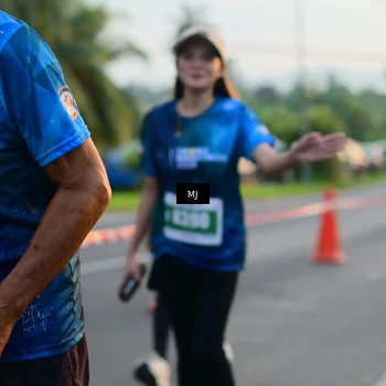 Runner Photo 4406357