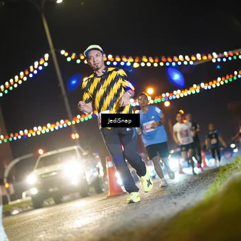 Runner Photo 4406362