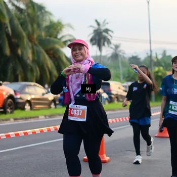Runner Photo 4406372