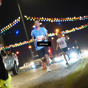 Runner Photo 4406380