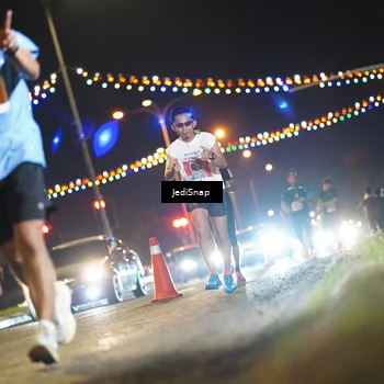 Runner Photo 4406392