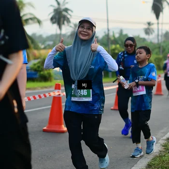 Runner Photo 4406420