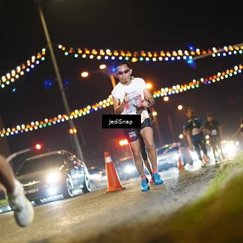Runner Photo 4406425