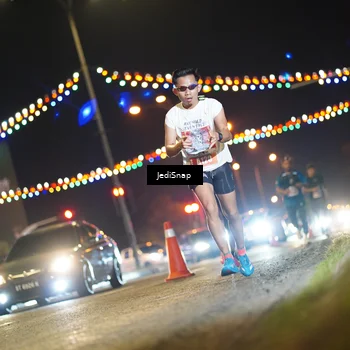 Runner Photo 4406428