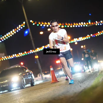 Runner Photo 4406431