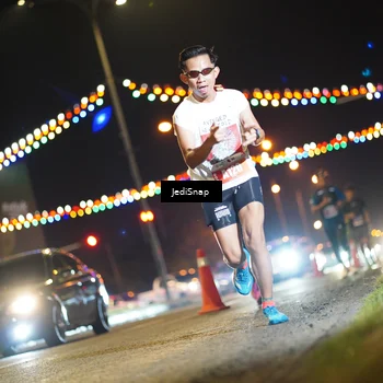 Runner Photo 4406444