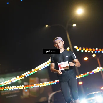 Runner Photo 4406457