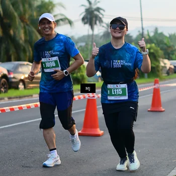 Runner Photo 4406461