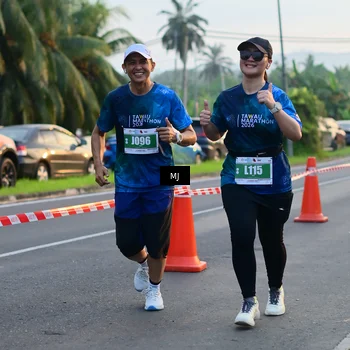 Runner Photo 4406470