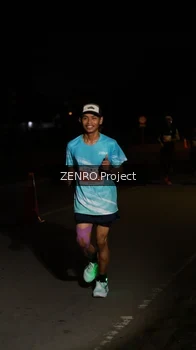 Runner Photo 4406473