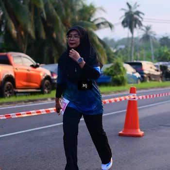 Runner Photo 4406481