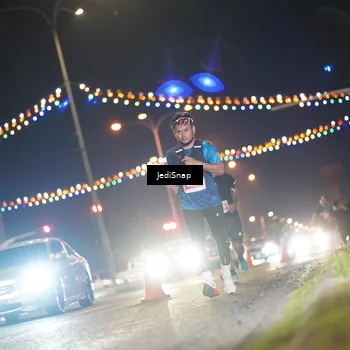 Runner Photo 4406485