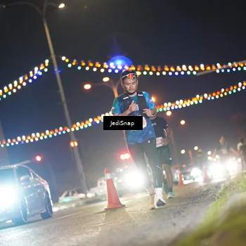 Runner Photo 4406487