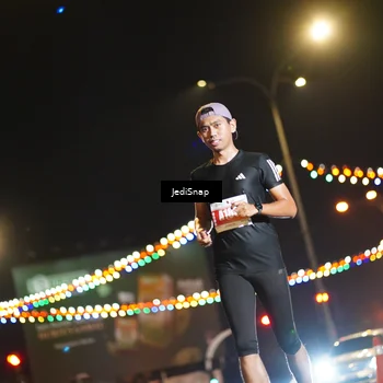 Runner Photo 4406490