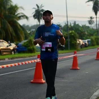 Runner Photo 4406503