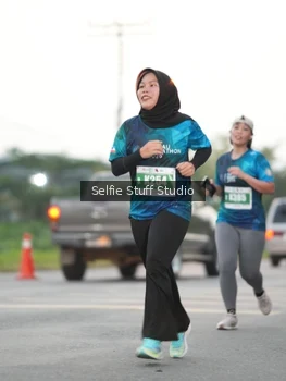Runner Photo 4406517