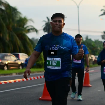 Runner Photo 4406520