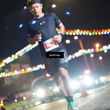 Runner Photo 4406575