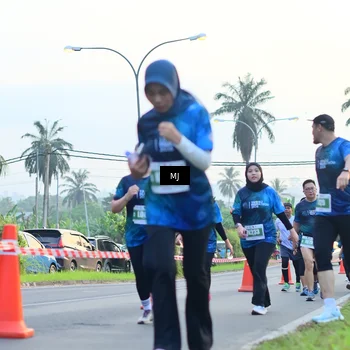 Runner Photo 4406579