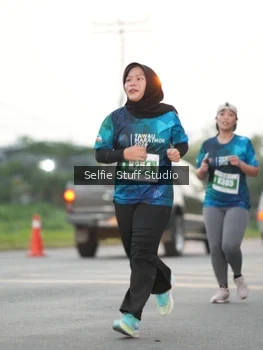 Runner Photo 4406607