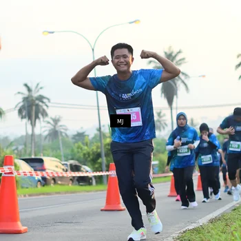 Runner Photo 4406609