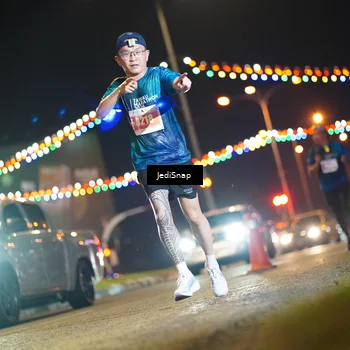 Runner Photo 4406613