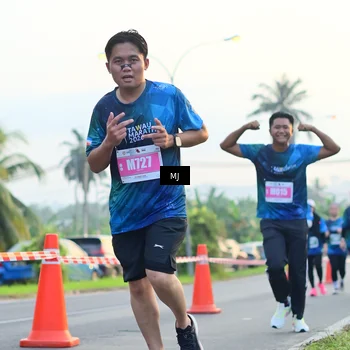 Runner Photo 4406614