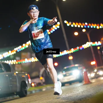 Runner Photo 4406616