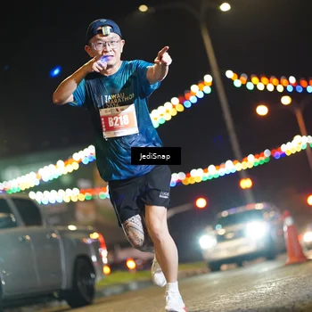 Runner Photo 4406625