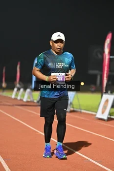 Runner Photo 4406653