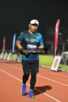 Runner Photo 4406655