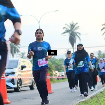 Runner Photo 4406662