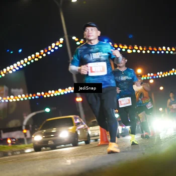 Runner Photo 4406688