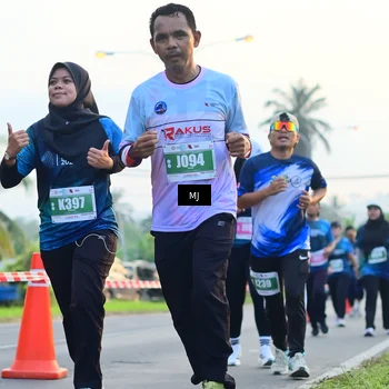 Runner Photo 4406689