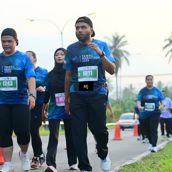 Runner Photo 4406709
