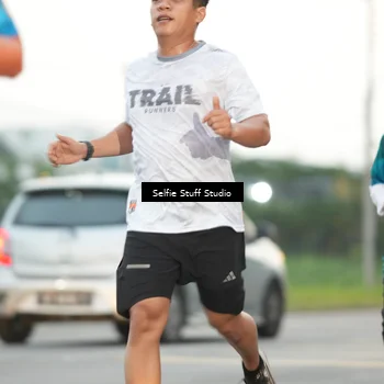 Runner Photo 4406737