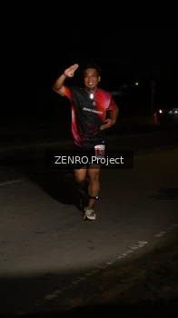Runner Photo 4406755