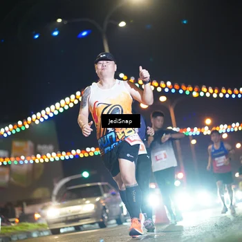 Runner Photo 4406756