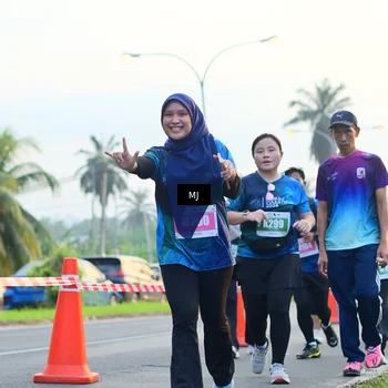 Runner Photo 4406759