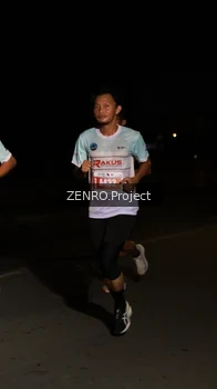 Runner Photo 4406766